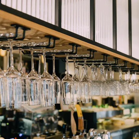 Ruim Comfortabel Centrum Met Restaurant! 아파트 브레다