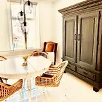Ruim Comfortabel Centrum Met Restaurant! *