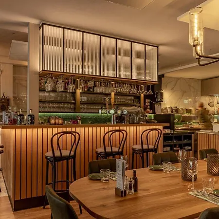 Ruim Comfortabel Centrum Met Restaurant! Breda